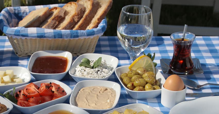 BRUNCH VE KAHVALTI - ARKADAŞLARLA HAFTASONU ZEVKİ