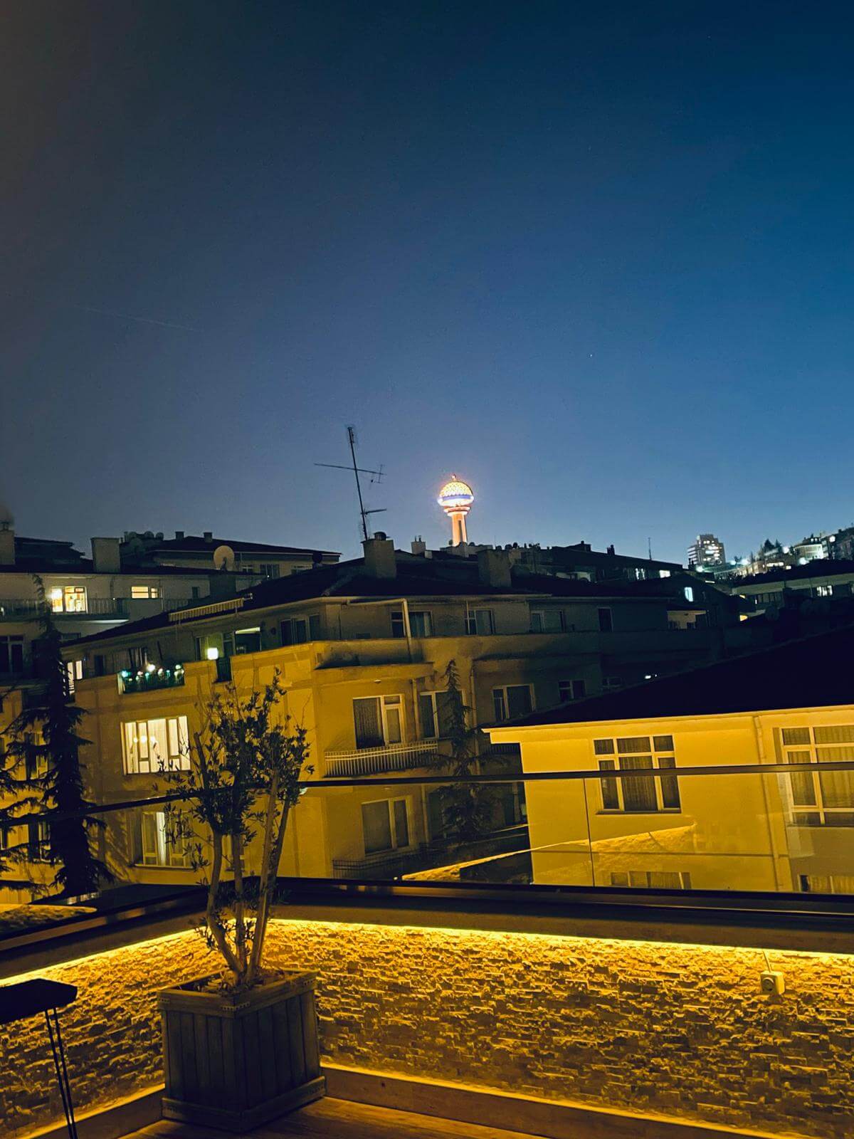 Safie Meyhane Roof Çankaya